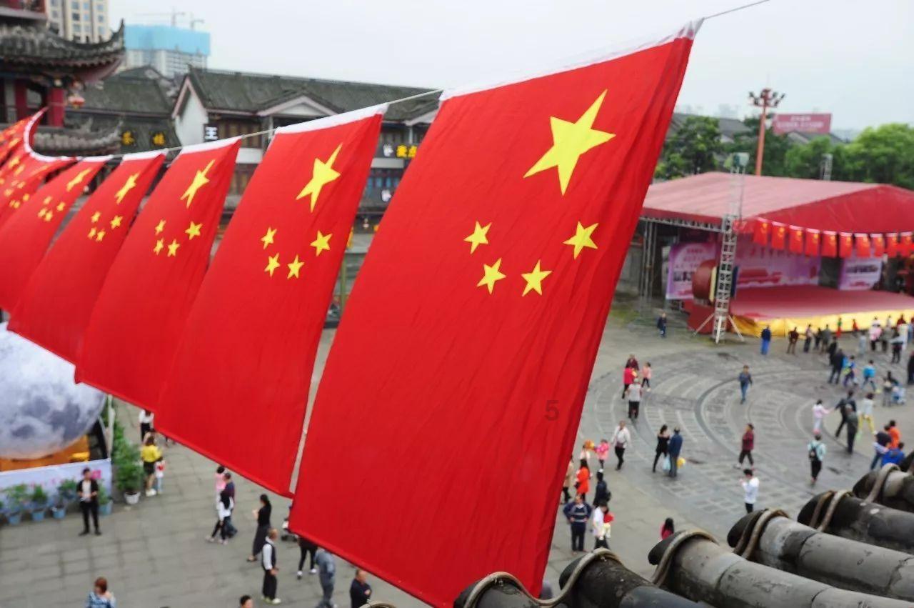 探秘吉鹿力社区,解锁为什么说大雨倾盆的夜晚有人比鬼还高兴?问答乐趣